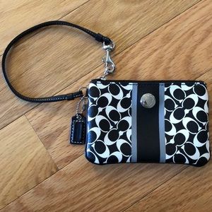 NWOT coach wristlet